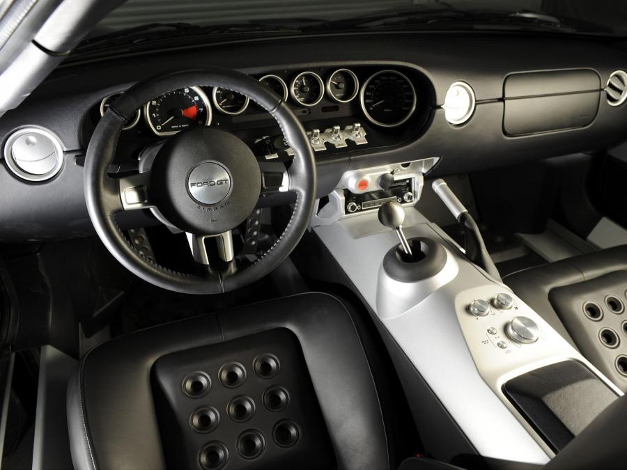 Торпедо Ford GT 2004 года  (фото 17 из 42)